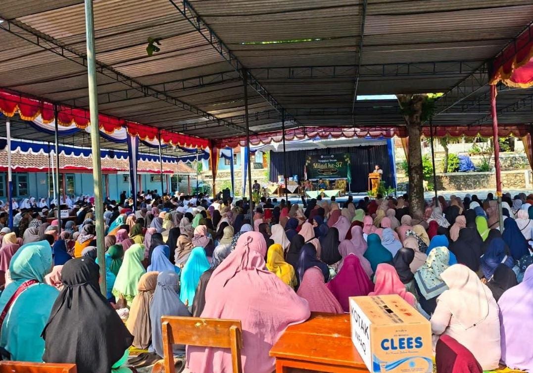 37 Tahun Pesantren Al Hikmah Karangmojo, Luluskan Ribuan Alumni Yang Tangguh Dan Siap Mengabdi