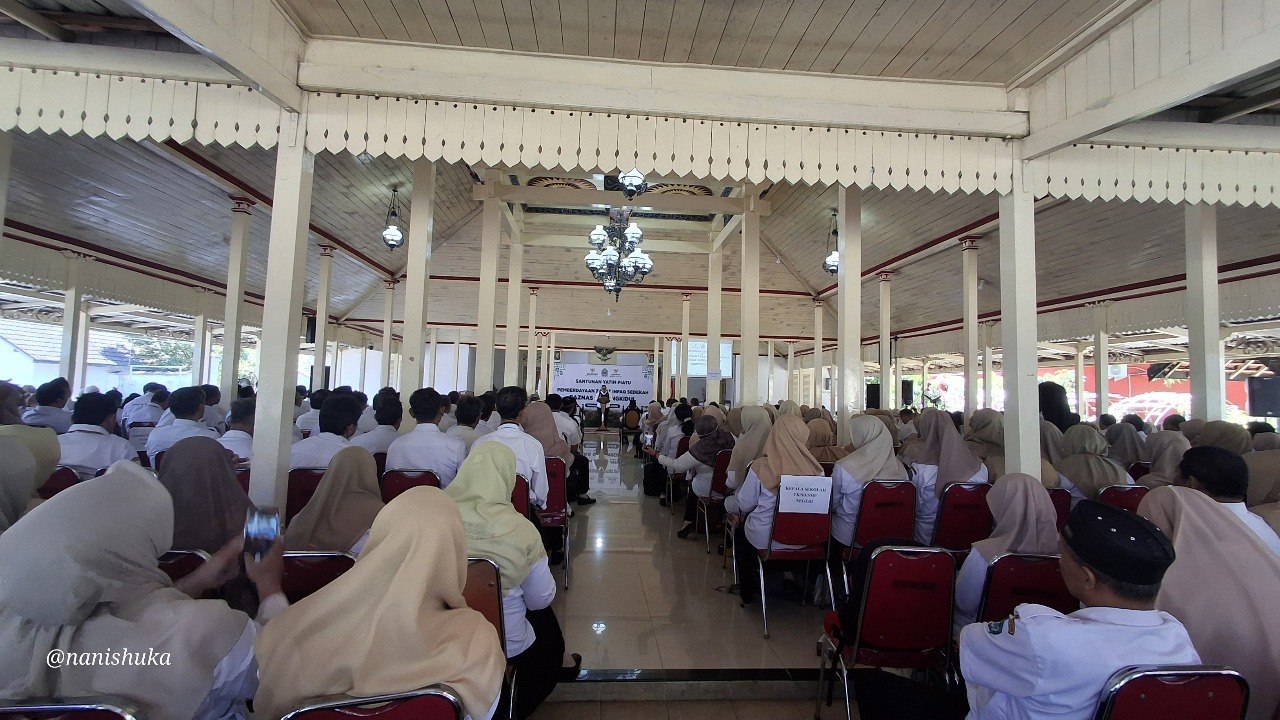 Baznas Gunungkidul Salurkan Dana Santunan Untuk Ribuan Siswa - foto pendukung-4