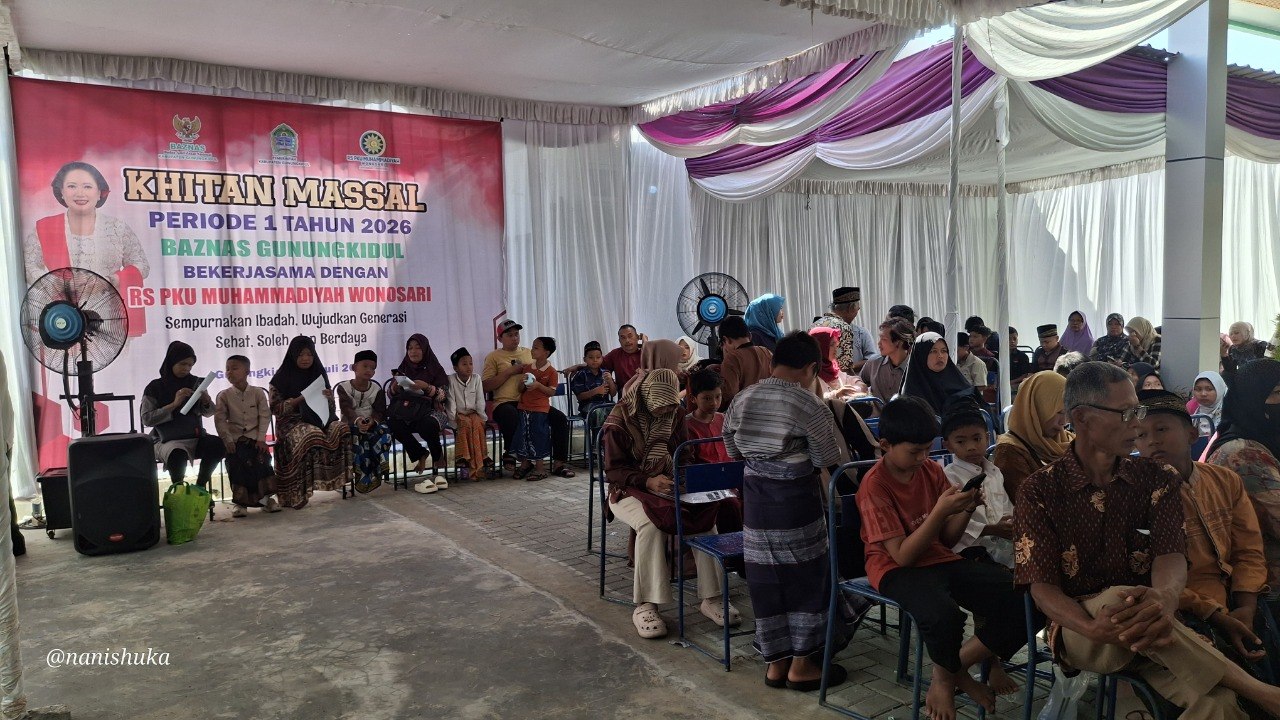 Haru.., Ungkapan Hati Orang Tua Peserta Khitan Massal Baznas Bersama PKU Wonosari