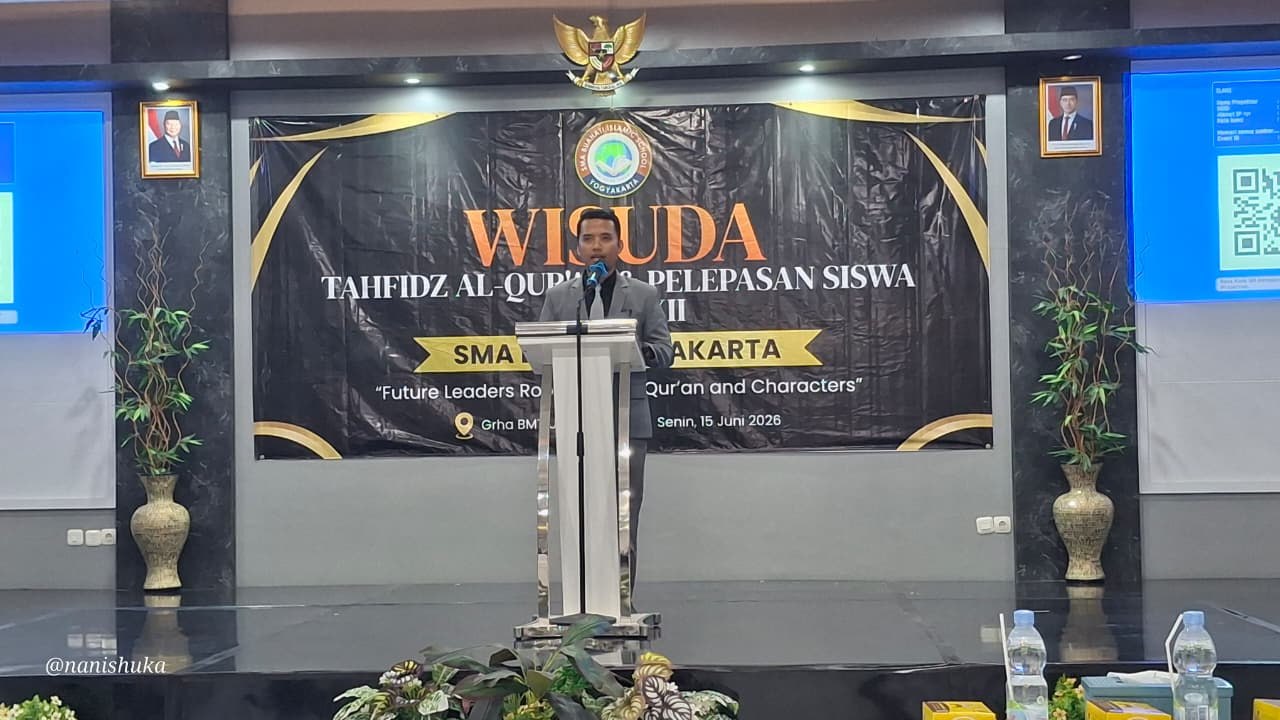 Luluskan Hafidz dan Hafidzah 30 Juz, SMA Buahati Islamic School Yogyakarta